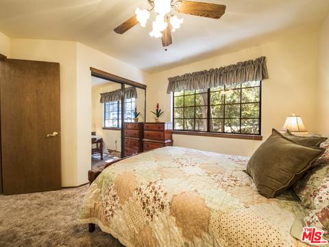 23640 Scenic Dr, Crestline, CA 92325 photo 15