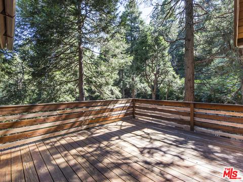 23640 Scenic Dr, Crestline, CA 92325 photo 8