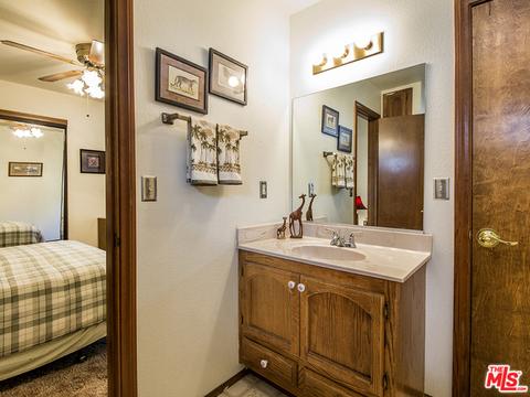23640 Scenic Dr, Crestline, CA 92325 photo 19