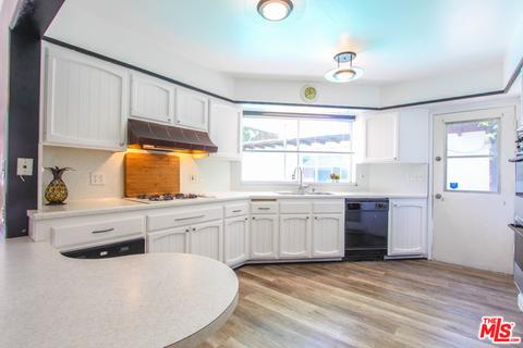 7324 Capps Ave, Reseda, CA 91335 photo 14