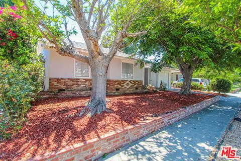 7324 Capps Ave, Reseda, CA 91335 photo 2