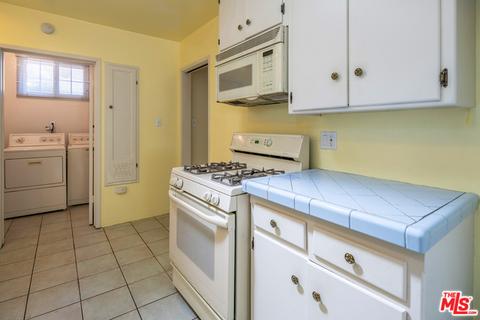 867 E Mountain St, Glendale, CA 91207 photo 13