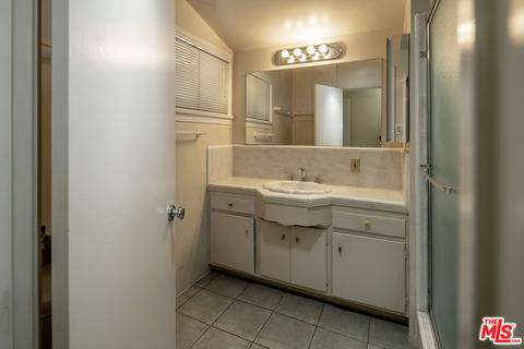 867 E Mountain St, Glendale, CA 91207 photo 20