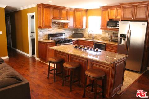 3240 Elm Ave, Long Beach, CA 90807 photo 2