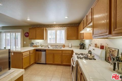 31782 Sandhill Ln, Temecula, CA 92591 photo 3