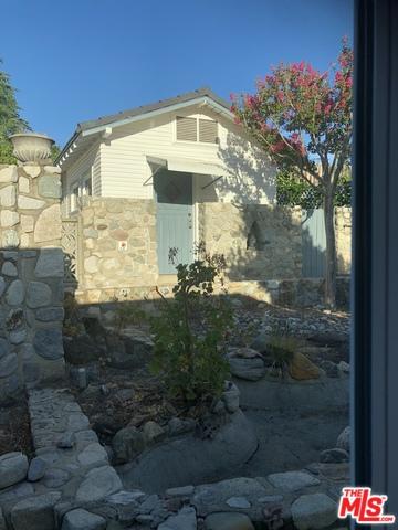 10518 Samoa Ave, Tujunga, CA 91042 photo 20
