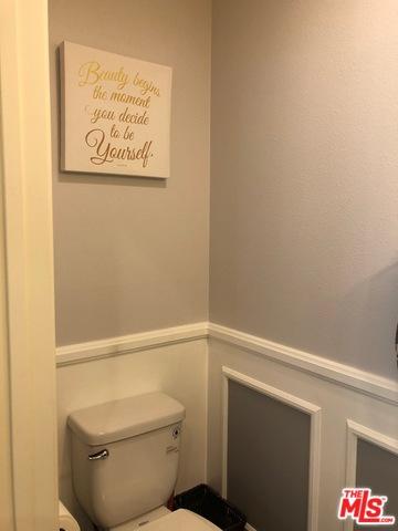 10154 Fernglen Ave #4, Tujunga, CA 91042 photo 8