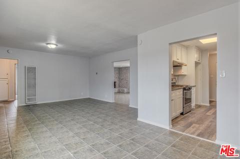 304 S Central Ave, Compton, CA 90220 photo 12
