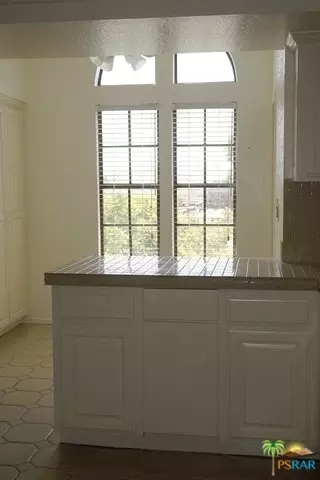 230 Bethany Rd, Burbank, CA 91504 photo 4