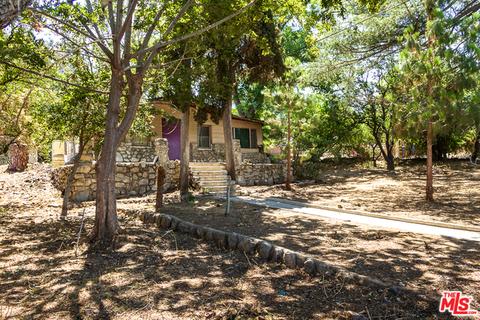 10554 Hillhaven Ave, Tujunga, CA 91042 photo 4