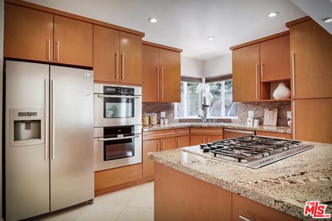 10034 Marnice Ave, Tujunga, CA 91042 photo 8