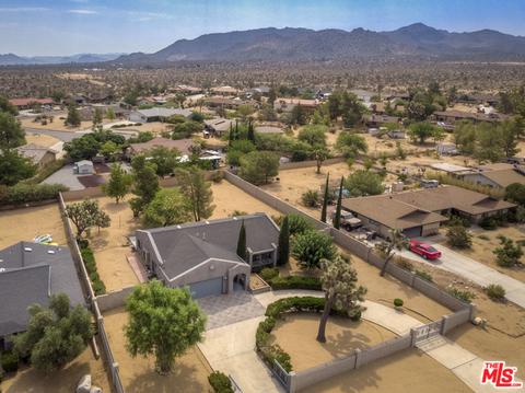 7475 Indio Ave, Yucca Valley, CA 92284 photo 3