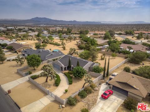 7475 Indio Ave, Yucca Valley, CA 92284 photo 2