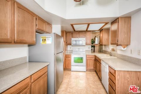 19255 Palm Way, Apple Valley, CA 92308 photo 19