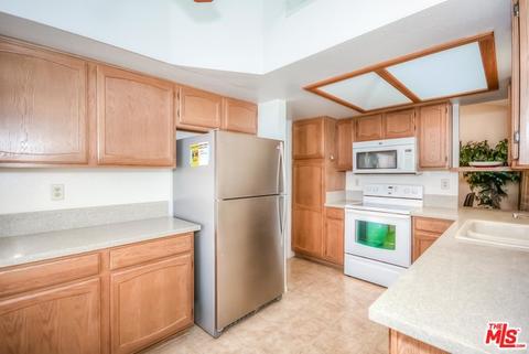 19255 Palm Way, Apple Valley, CA 92308 photo 16