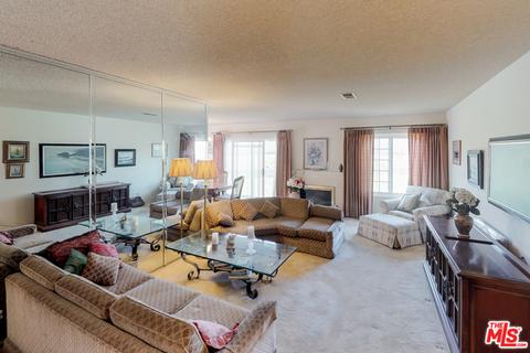 1202 E Denwall Dr, Carson, CA 90746 photo 3