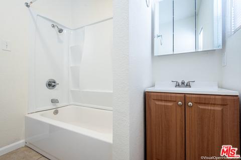 1920 Harbor Ave, Long Beach, CA 90810 photo 12