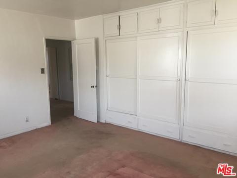614 W School St, Compton, CA 90220 photo 6