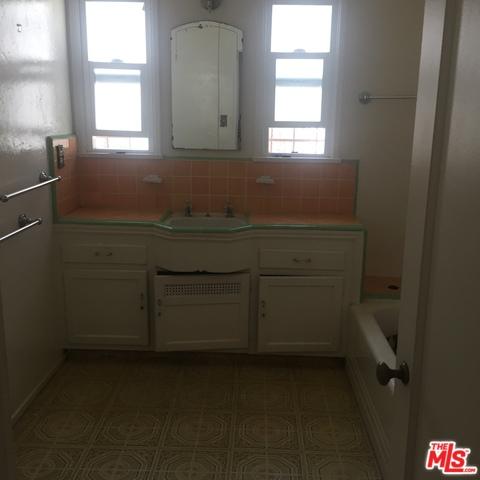614 W School St, Compton, CA 90220 photo 8