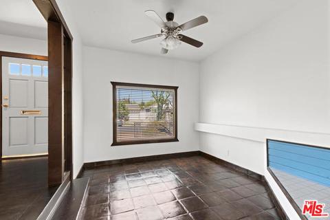 15028 Marlin Pl, Van Nuys, CA 91405 photo 9