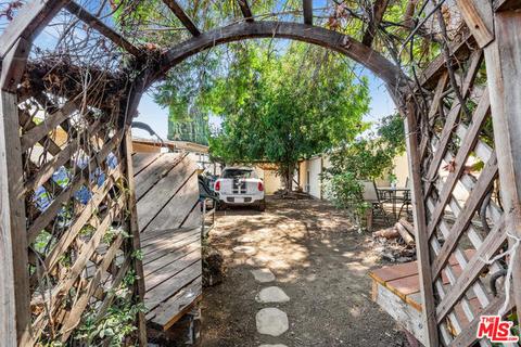 15028 Marlin Pl, Van Nuys, CA 91405 photo 21