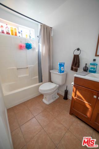 16226 Hunsaker Ave, Paramount, CA 90723 photo 19