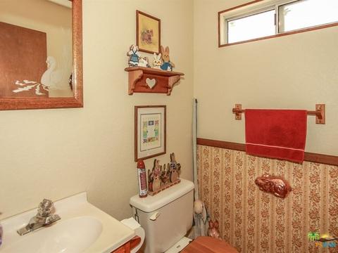 965 E Ln, Big Bear City, CA 92314 photo 21