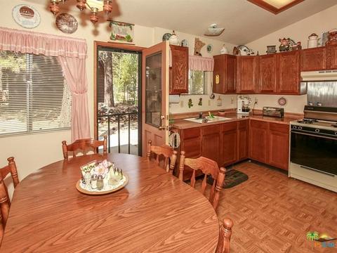965 E Ln, Big Bear City, CA 92314 photo 13