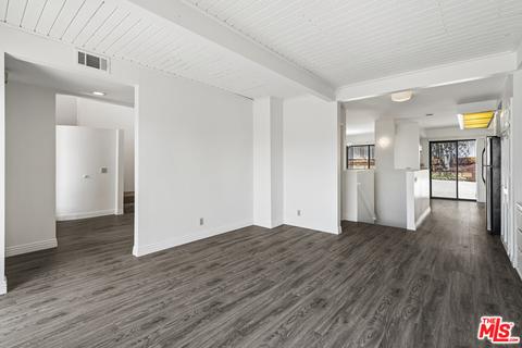 591 Tree Top Ln, Thousand Oaks, CA 91360 photo 4