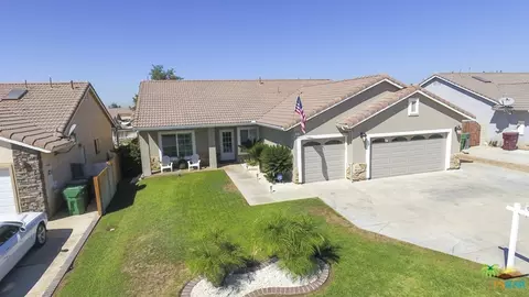 1711 Shane Ln, Beaumont, CA 92223 photo 2