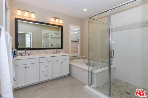 121 Mighty Oak, Irvine, CA 92602 photo 10