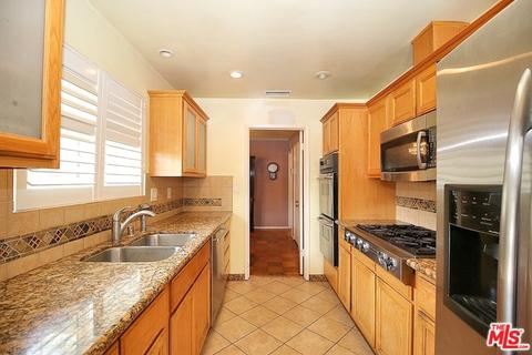 2105 N Parmelee Ave, Compton, CA 90222 photo 10