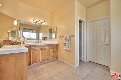3819 Sky View Ln, Glendale, CA 91214 photo 15