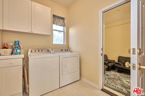 3819 Sky View Ln, Glendale, CA 91214 photo 25