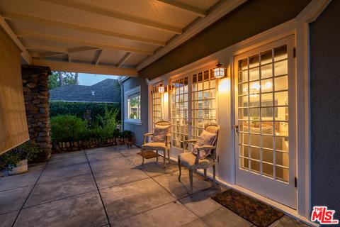 683 S Los Robles Ave, Pasadena, CA 91106 photo 4