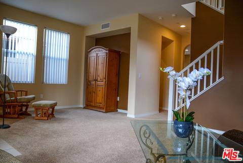 331 Indus Pl, Oxnard, CA 93036 photo 3