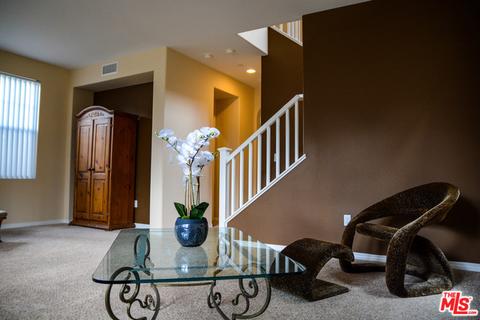 331 Indus Pl, Oxnard, CA 93036 photo 2