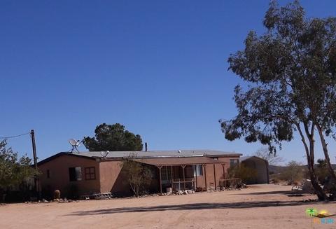 63168 Highland View Dr, Joshua Tree, CA 92252 photo 2
