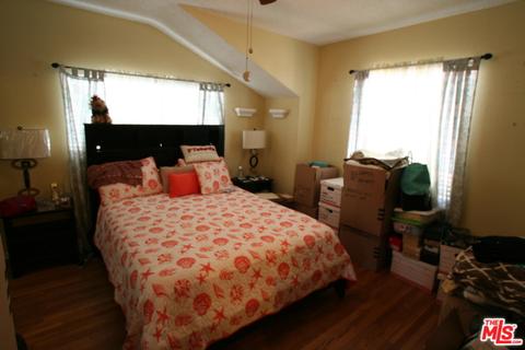 11193 Sproule Ave, Pacoima, CA 91331 photo 6