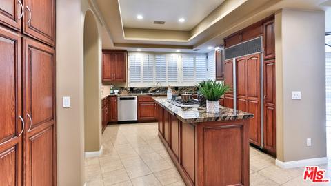 3741 E Rolling Green Ln, Orange, CA 92867 photo 12