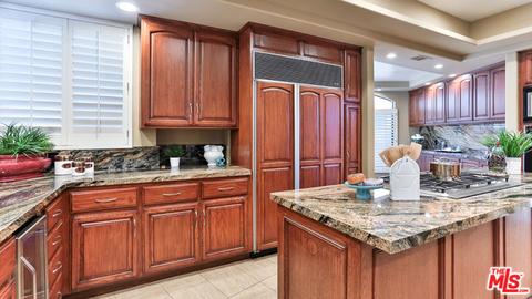 3741 E Rolling Green Ln, Orange, CA 92867 photo 15