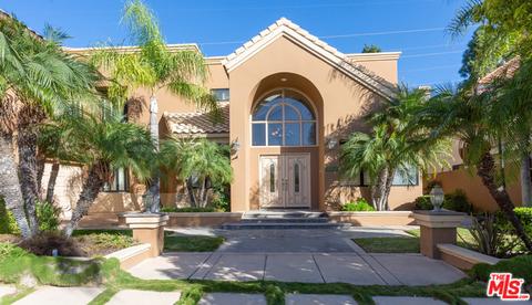 3741 E Rolling Green Ln, Orange, CA 92867 photo 2