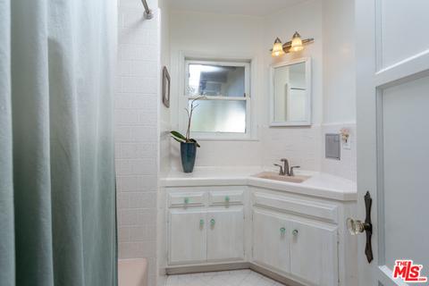 831 Bennett Ave, Long Beach, CA 90804 photo 13