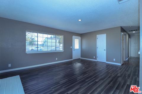 41007 163rd St, Lancaster, CA 93535 photo 2