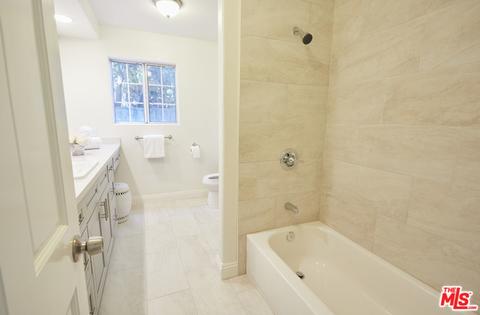 7956 Kingbee St, Downey, CA 90242 photo 12