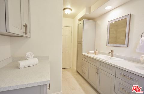 7956 Kingbee St, Downey, CA 90242 photo 13