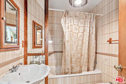 Undisclosed, Burbank, CA 91501 photo 21