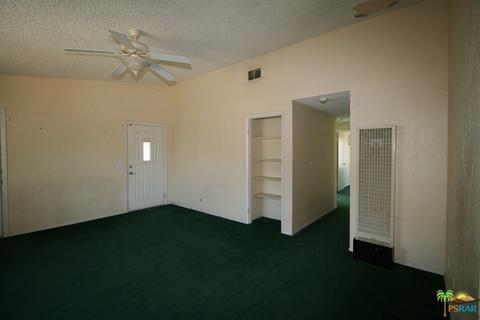 58854 Barron Dr, Yucca Valley, CA 92284 photo 2