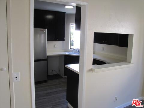 320 Mchenry Rd #13, Glendale, CA 91206 photo 4