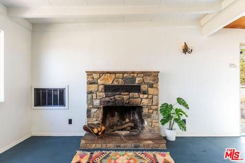 1657 Wamego, Yucca Valley, CA 92284 photo 13